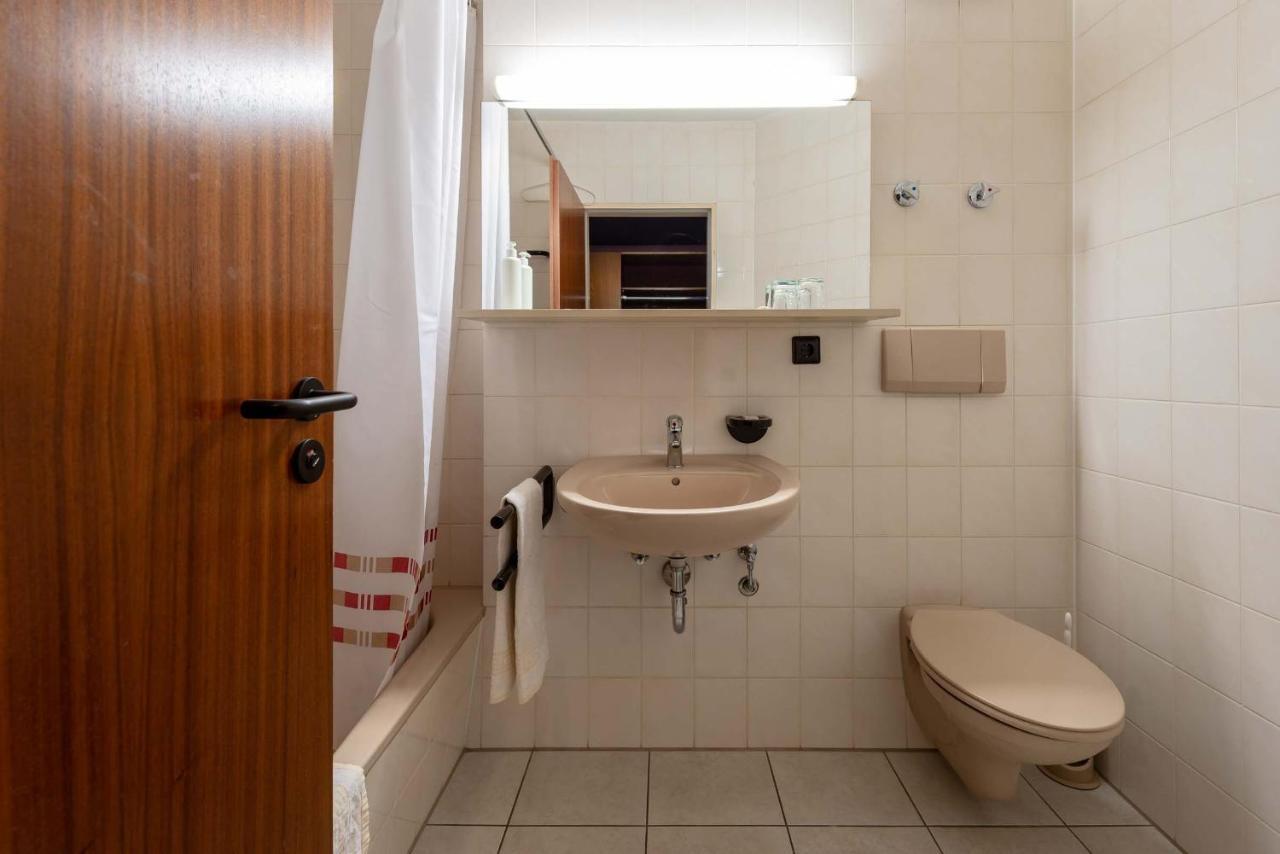 Enjoyhotel Garni Korntal Stuttgart B&B Eksteriør billede