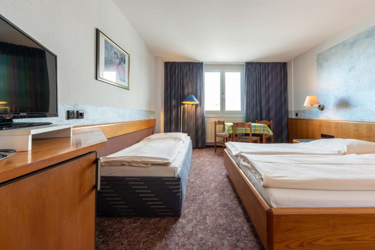 Enjoyhotel Garni Korntal Stuttgart B&B Eksteriør billede